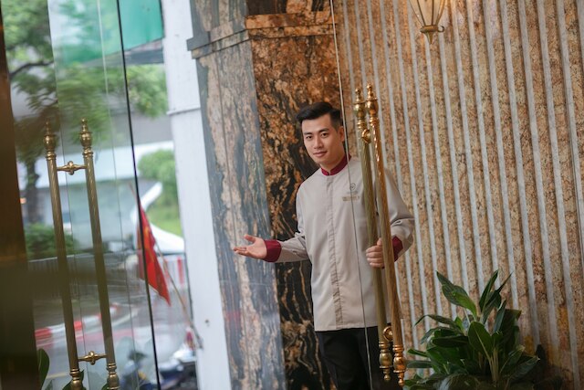 グラウドホテル