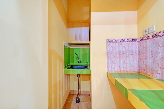 OYO 90768 エンドラヤンティインシャリア