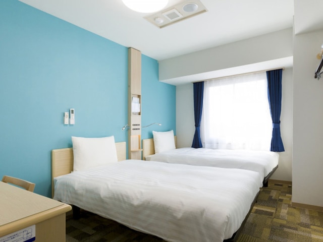 東横 INN 大阪ドーム前