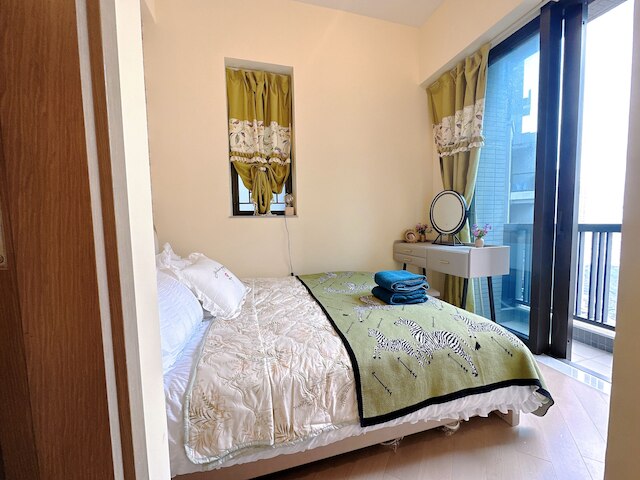 Beautiful 3-bedroom Apartment