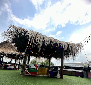 H-ディストリクト ブティック ポショテル