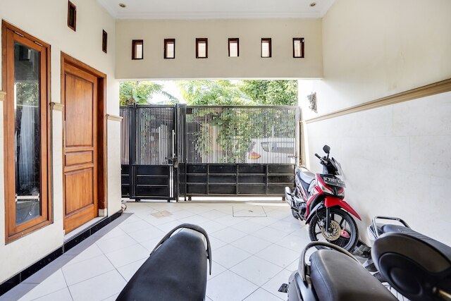 OYO Life 91893 コスト ジェジェ シャリア