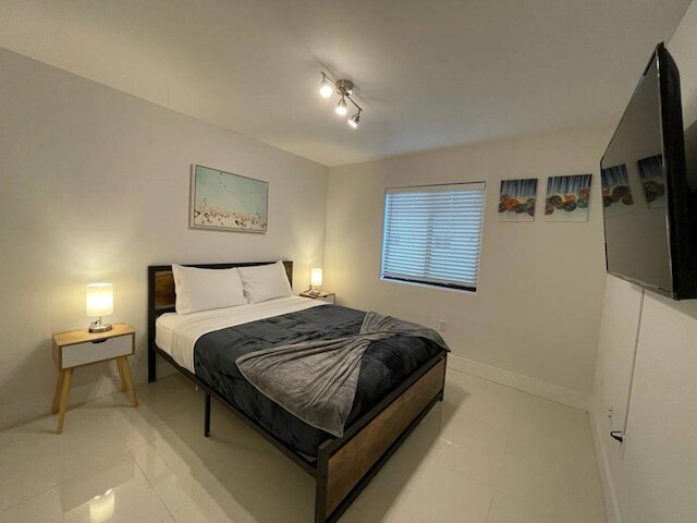 リトルハバナアパートニアカレー8