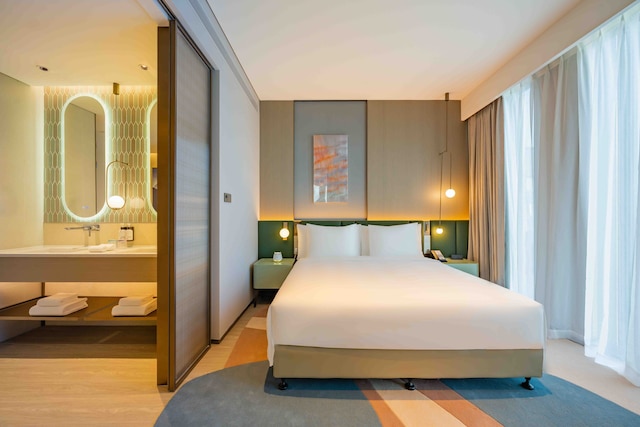 EVEN Hotel Shanghai Expo by IHG