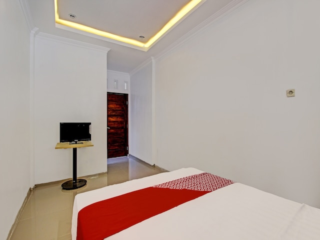 OYO  92166 ニルワナ  イン  シャリア