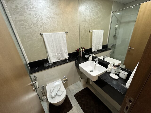 マスターピース - エレガント スタジオ ウィズ カナルビュー イン ビジネスベイ