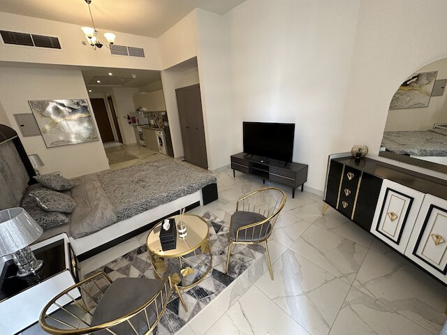 マスターピース - エレガント スタジオ ウィズ カナルビュー イン ビジネスベイ