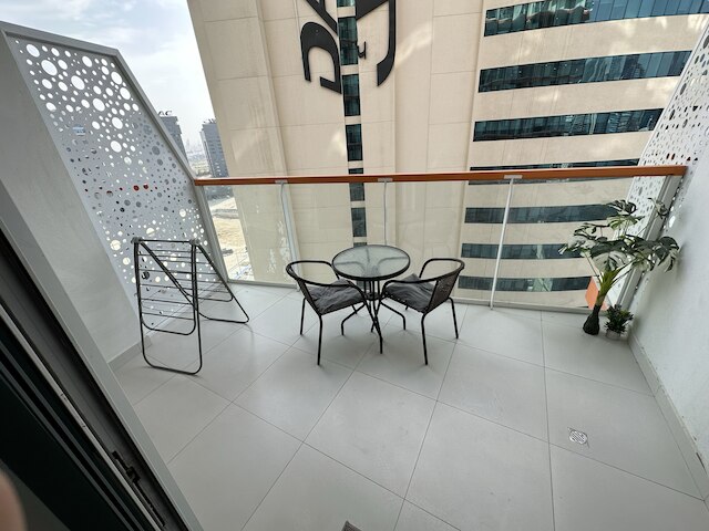 マスターピース - エレガント スタジオ ウィズ カナルビュー イン ビジネスベイ