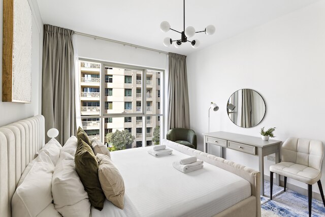 シルクハウスブールバードセントラル、ダウンタウンドバイ