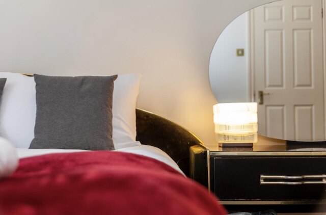 ラージ 3 ベッド  アパートメント イン ロンドン ケンジントン ガーデンズ