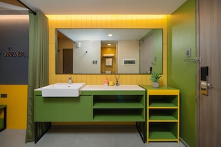 lyf マラテ マニラ マネージド バイ ジ アスコット リミテッド