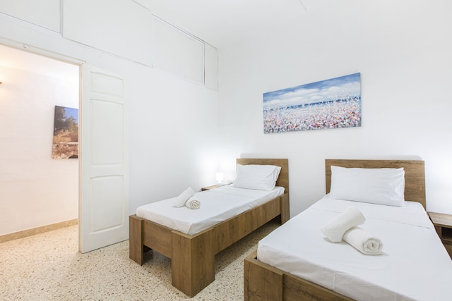 スリーマ ラブリー フラット