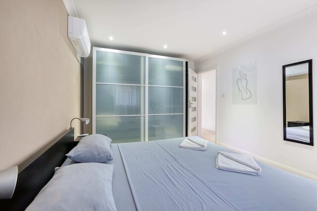 シーフロント アパートメント