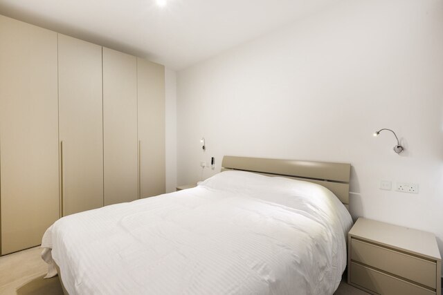 グジラ スイート 13