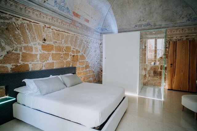 アンブロシア - タイムレス ホスティング