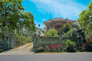 SPOT ON 91527アスサキナ ホームステイ シャリーア