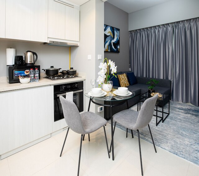 タニン - ザダタワーの1BRアパート、運河の眺め