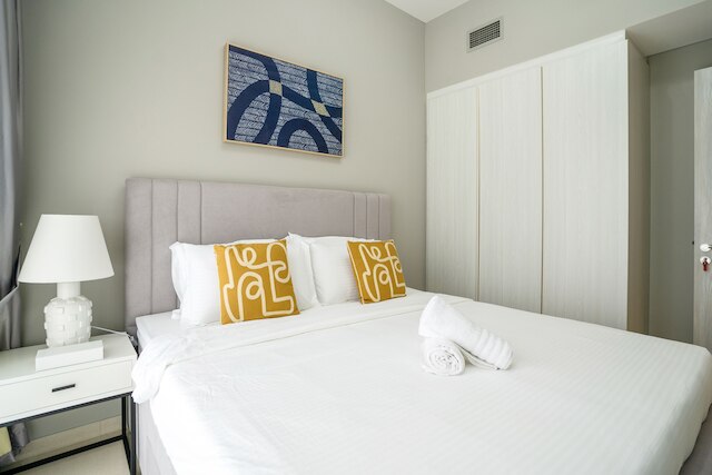 タニン - ザダタワーの1BRアパート、運河の眺め