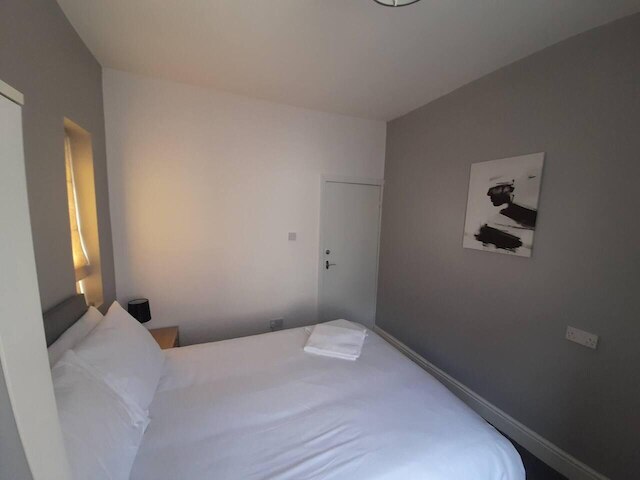 スタイリッシュ  4 ベッド ハウス - 15 ミン トゥ マンチェスター センター