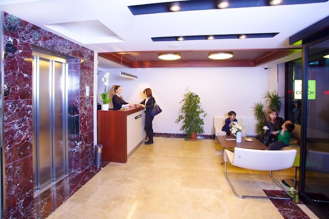 ザ コーチ ホテル