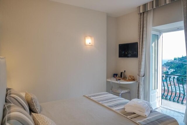 ヴィラ・カルロッタ・ミノリ