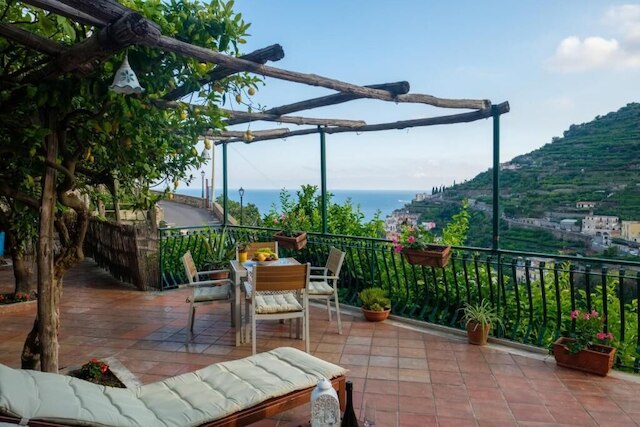 ヴィラ・カルロッタ・ミノリ