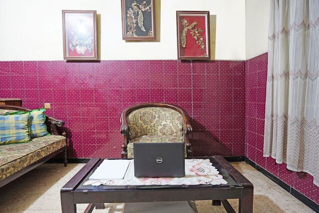 OYO ライフ 91859 コスト ブデ シャリア