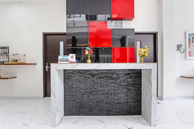 キャピタル O 91665 D'プロフ エクスクルーシブ ゲストハウス