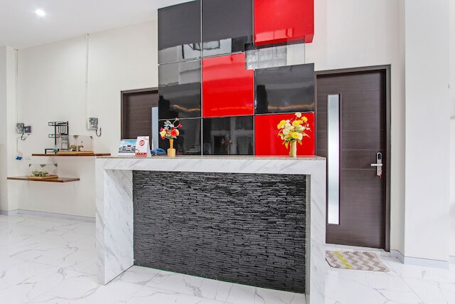 キャピタル O 91665 D'プロフ エクスクルーシブ ゲストハウス