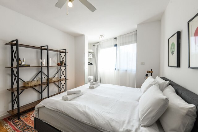 スタイリッシュ3-BRアパートウバルコニーアンドパーキング