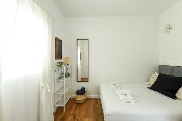 スタイリッシュ2BDバウハウスアパートウバルコニー