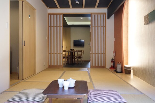 継〈TSUNAGU〉 空蝉〈Utsusemi〉/帚木〈Hahakigi〉