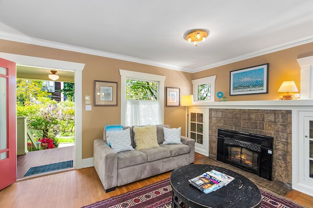 エンチャンテッド パス トゥ ア ガーデンスケープ