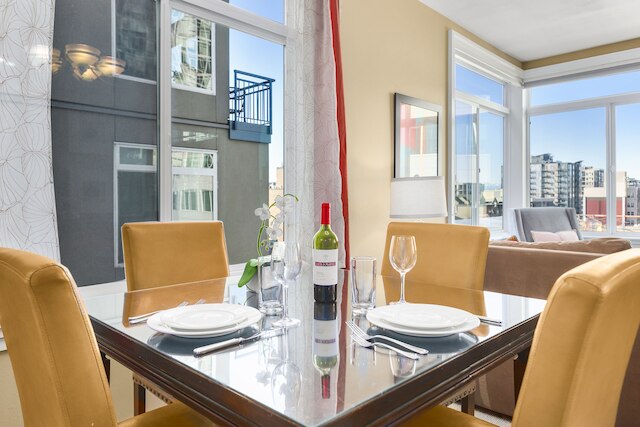 すべての中心のコーナーユニット