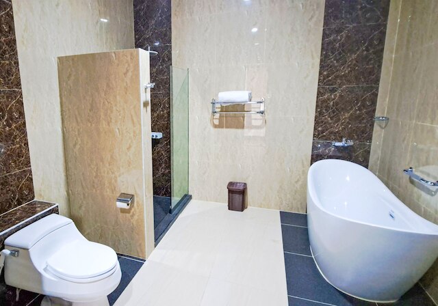 ギリビーチフロントスイート