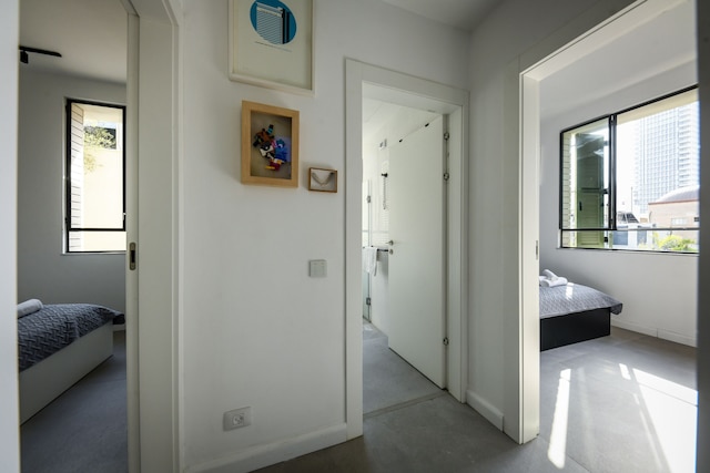 モンテフィオーレのアーティスティック2BDアパートメント(バルコニー付)