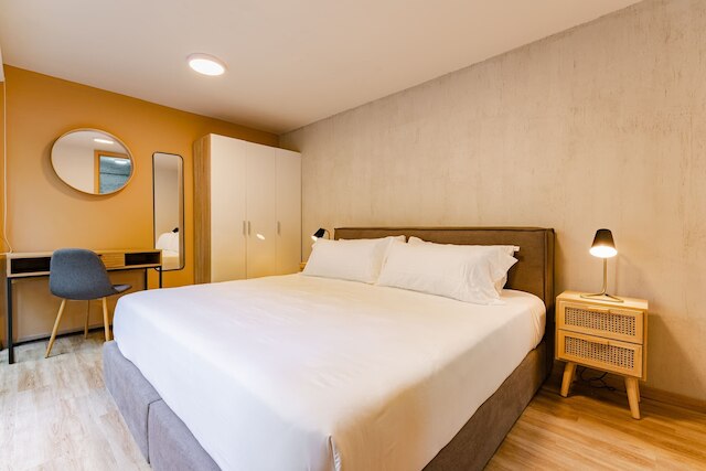 コンデサ チョルーラ ロフツ バイ VH