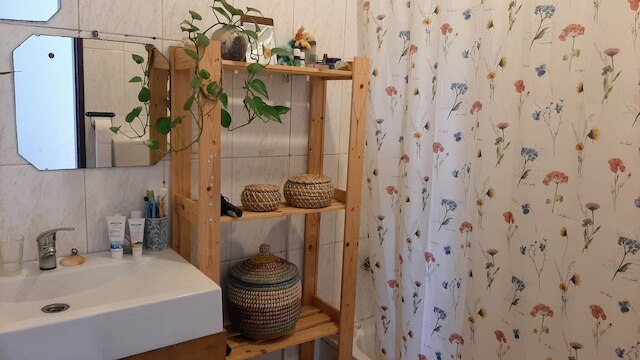 アルロゾロフ3BDアパートメント