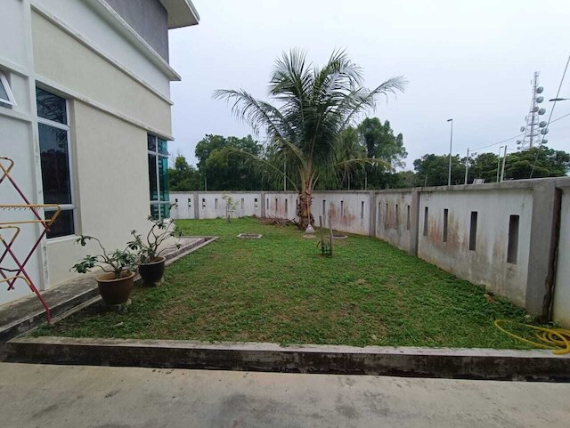 ホテル O ジュウィンガン シャリア 3