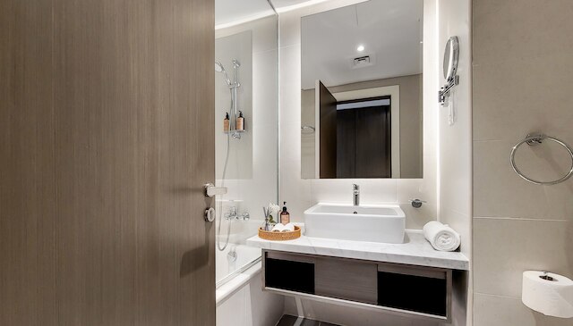 マンジル - 1BR イン ビジネス ベイ ウィズ ブルジュ & カナル ビュー