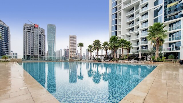 マンジル - 1BR イン ビジネス ベイ ウィズ ブルジュ & カナル ビュー