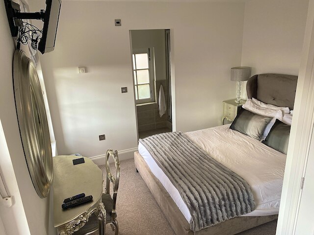 ザレストホテル