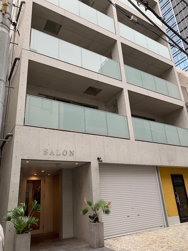 SALON 渋谷 4B