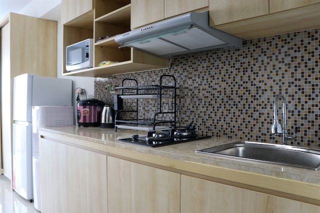 コンフォート ステイ スタジオ アット タマンサリ ザ ハイブ  アパートメント