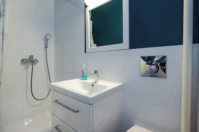 ユニット ミニスタジオ ビトワ ワルシャフスキ