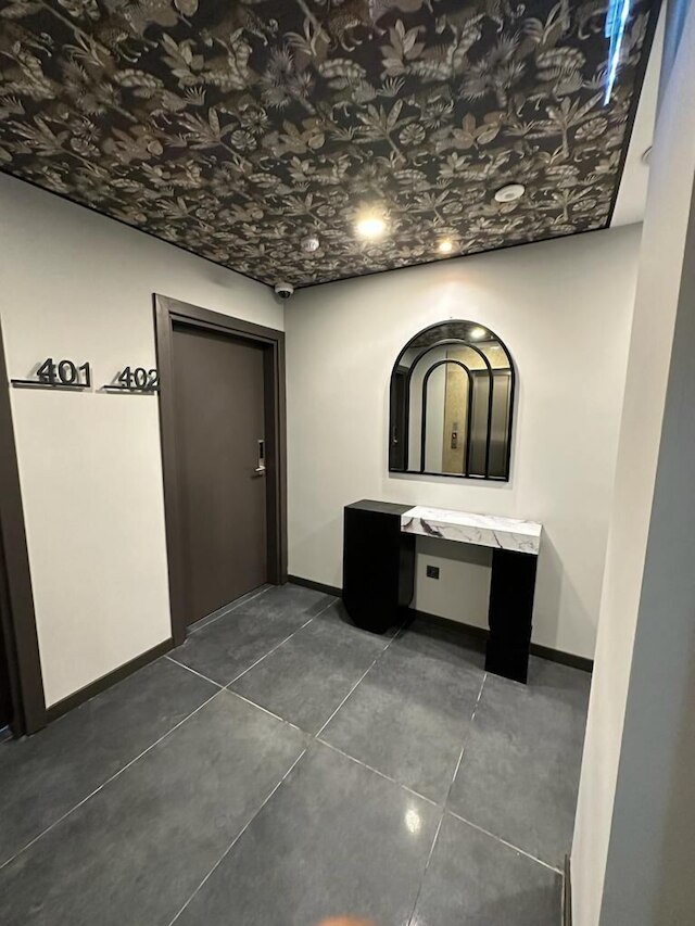 セカンドスーツオテル