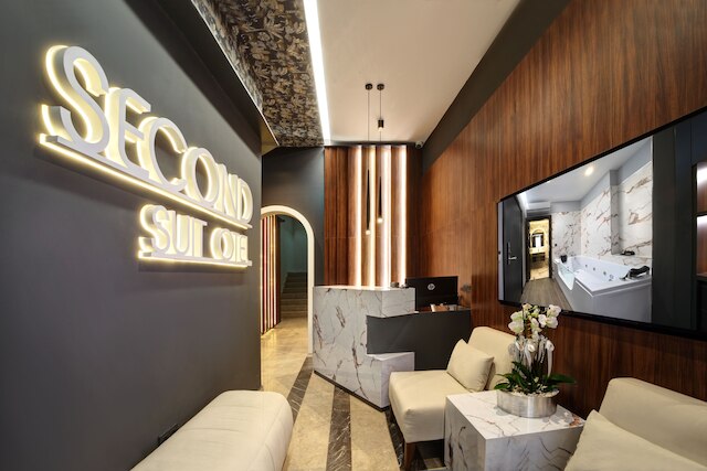 セカンドスーツオテル