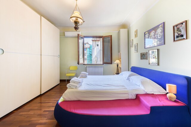 サンタ クローチェズ ヴィンテージ バイ メガ