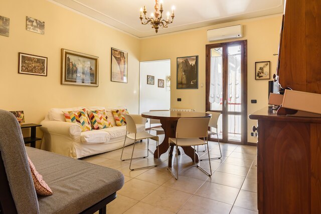 サンタ クローチェズ ヴィンテージ バイ メガ