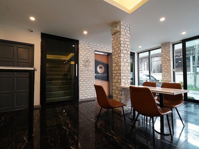 ルームクエスト スクムビット36 BTS トンロー